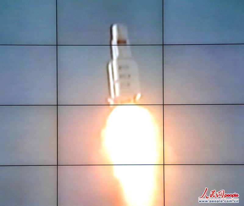 当地时间2012年12月12日，朝鲜已发射远程朝鲜“光明星3号”2期卫星。（来源：东方IC 版权所有，违者必究）