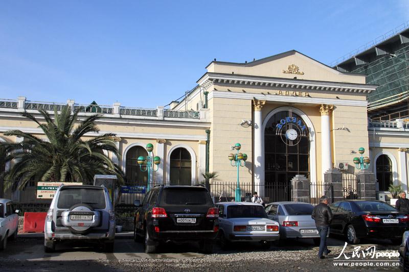 �����ն��ϻ�վ�������������»�վ�Աߡ������ϻ�վ����Ϊ��ʷ���ﱻ��������