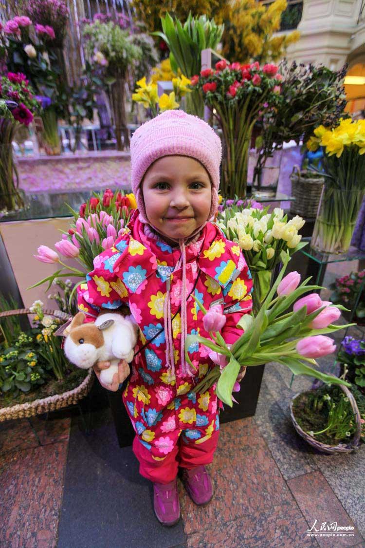 俄罗斯“妇女节”假日气氛浓【14】--国际--人民网