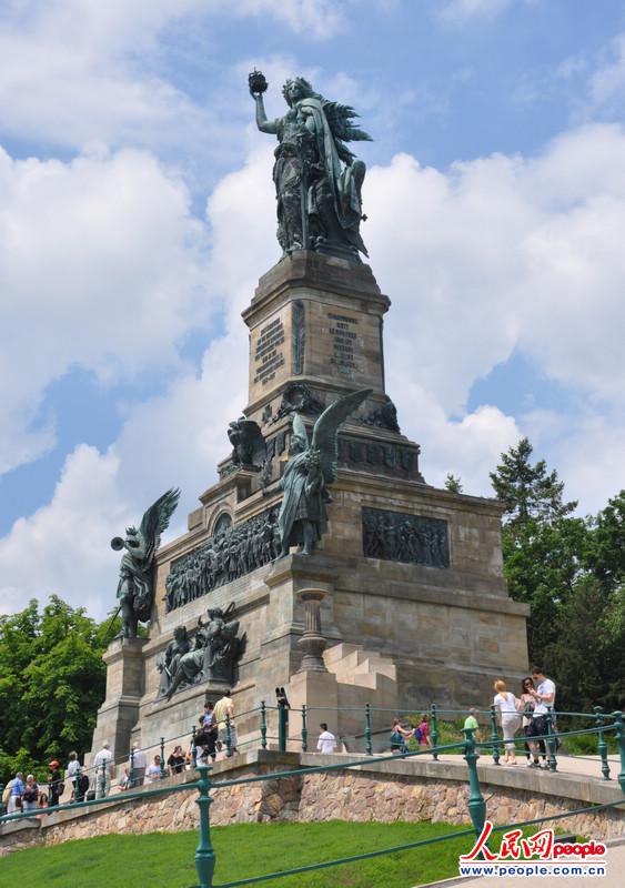 ͼΪΪ˼շսʤ޽߶¼(Niederwalddenkmal)ֳƵ۹Ϊ18701871ĵ·ս͵־۹Ľ޽ġ ֣ͤ 㣩