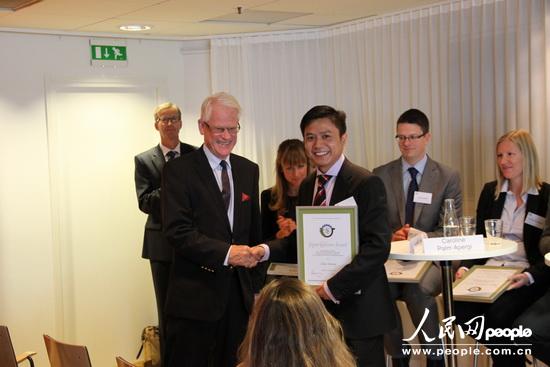 中国青年学者首获瑞典英格瓦・卡尔松奖
