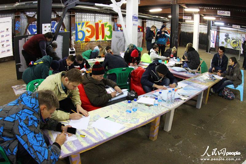 ͼΪĪ˹����������ǽ�ϵ�Ϳѻ��Ʒ�������������� ������ �����㣩