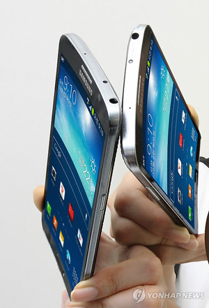 SKѶ9ձʾ10ڹڶƳȫ׿ʾ(Flexible Display)ǵֻGalaxy RoundͼƬԴ