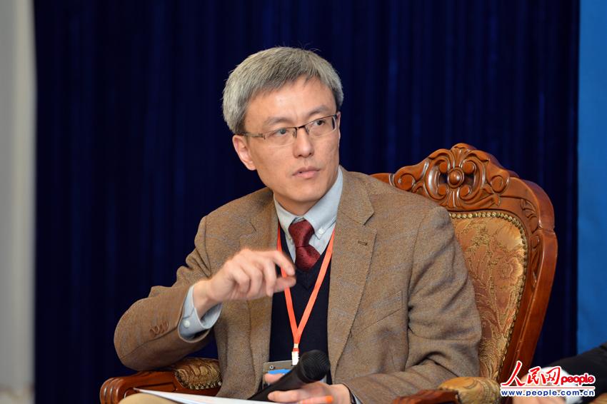 上海国际问题研究院院长陈东晓主持。（摄影 翁奇羽）