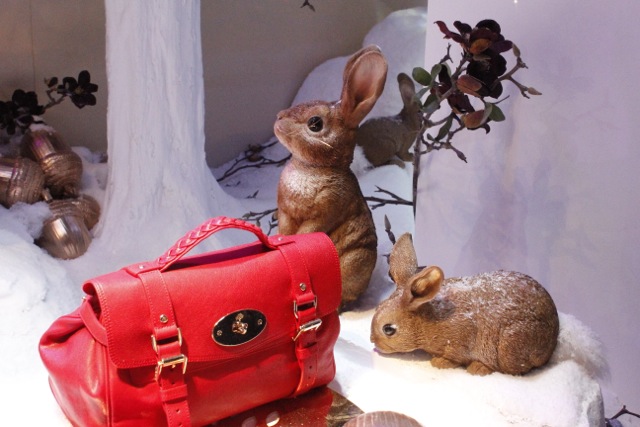 �̼ҵĸ�ɫ��������Ӱ�������У�