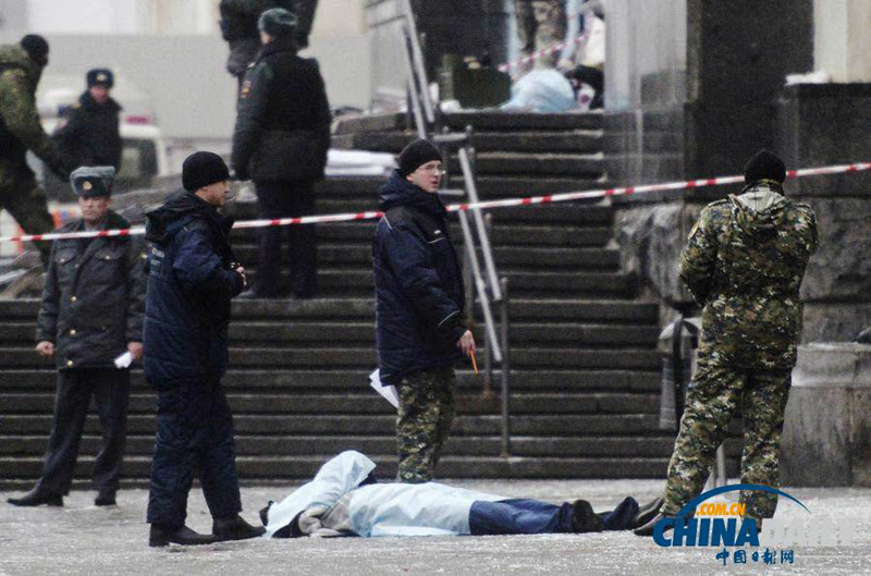 高清:俄南部火车站发生恐怖袭击 18人死50人受伤【3】