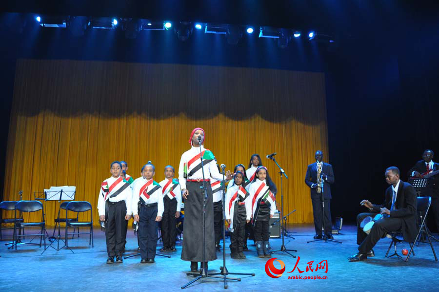 苏丹演员在表演