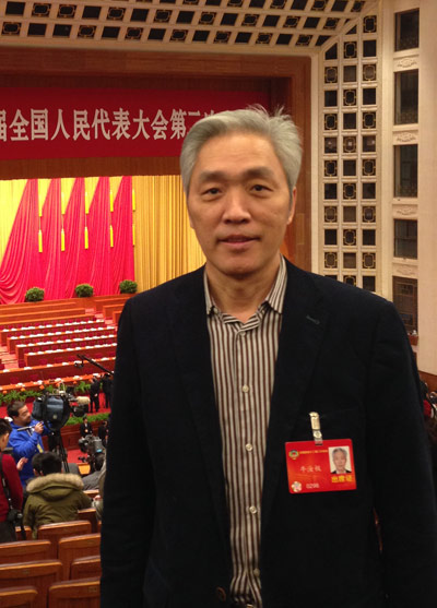 全国政协常委,民进中央常委,民进新疆主委,新疆师范大学副校长牛汝极