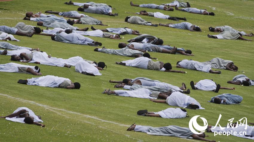 高清:卢旺达纪念大屠杀20周年 潘基文布莱尔到场【6】