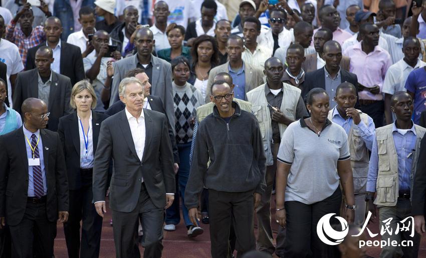 高清:卢旺达纪念大屠杀20周年 潘基文布莱尔到