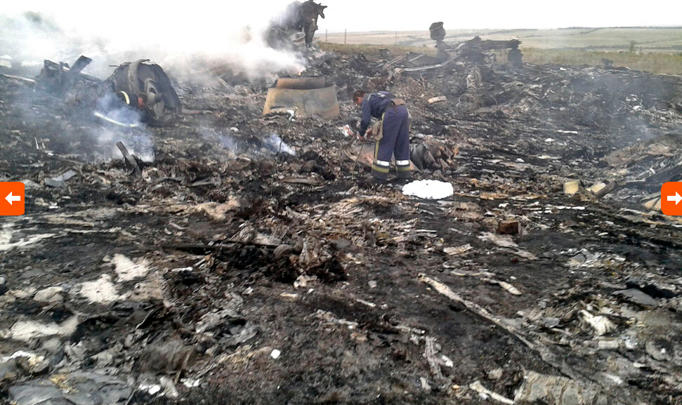 一架马来西亚客机在乌克兰东部坠毁