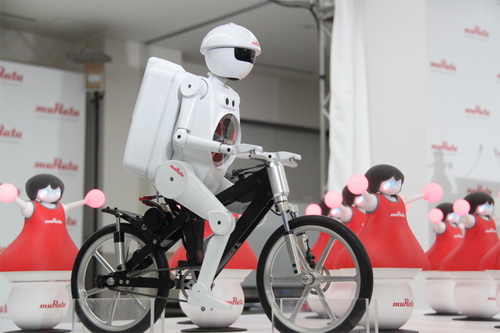 村田制作所2005年推出的第二代机器人