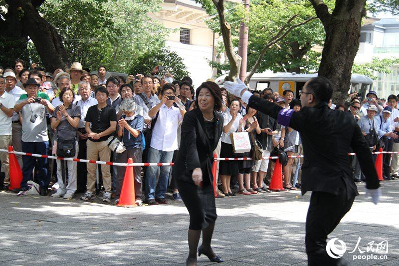 日媒安倍女阁僚将在秋季大祭参拜靖国神社5