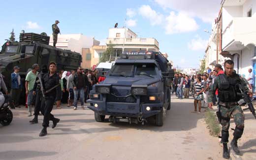 突尼斯警方围歼恐怖分子击毙多名女圣战士