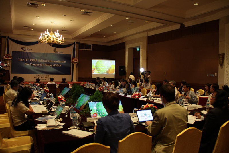 11月25日，东盟・东亚经济研究中心与缅甸密希玛媒体集团联合举办的第三届东盟・东亚经济研究中心东盟编辑圆桌会在缅甸仰光举行。（拍摄：人民网赴缅甸特派记者暨佩娟）