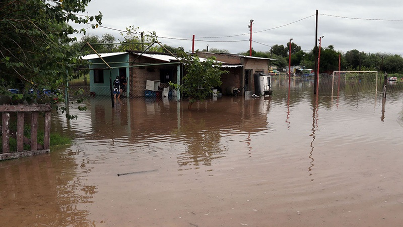组图:阿根廷中西部地区发生严重水灾