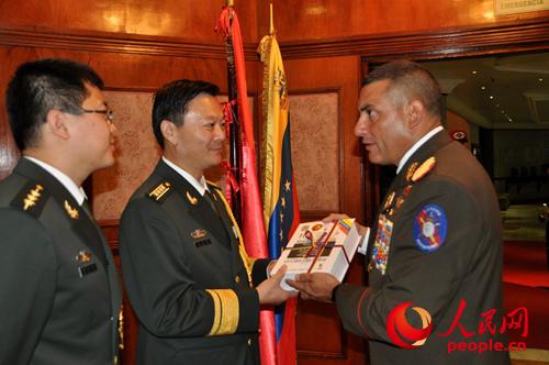 中国驻委内瑞拉使馆举行八一建军节招待会