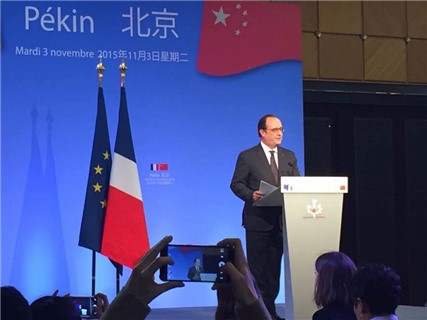 法国总统奥朗德:中国减排承诺是发展中国家好