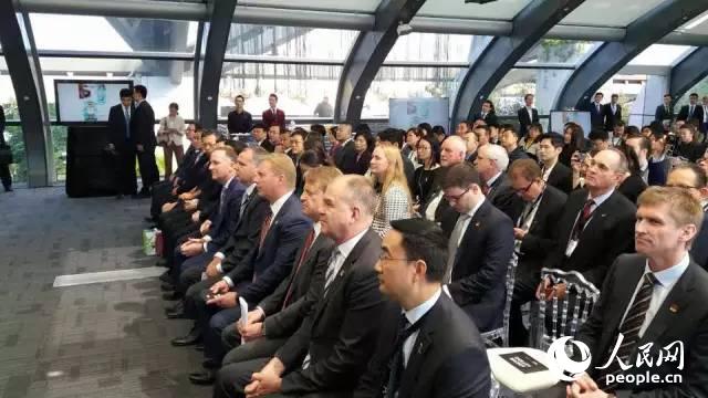 ���������˹�����Ա���������й�ϵ�Ĺ���ǰ���������ġ�4��