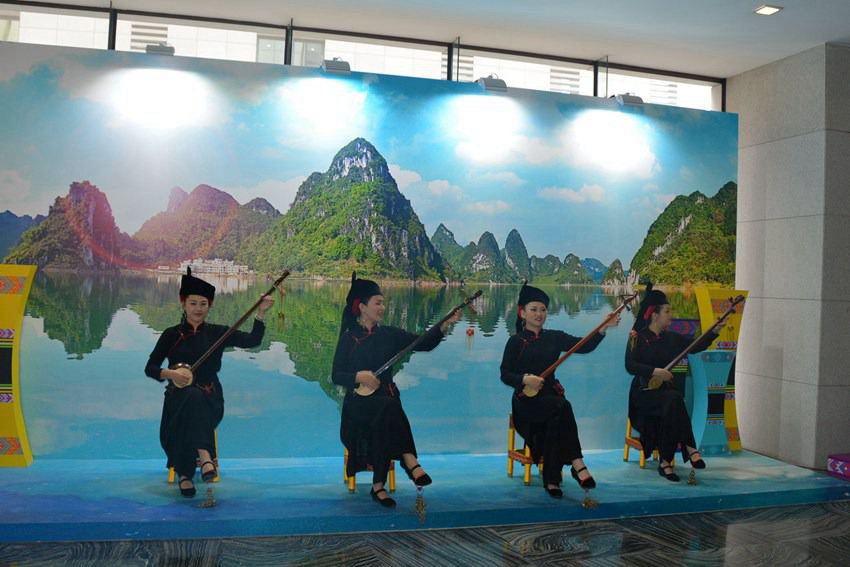 ������ɫ���ٱ��� ������