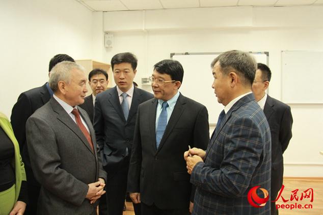 教育部副部长朱之文访问哈萨克民族大学孔子学