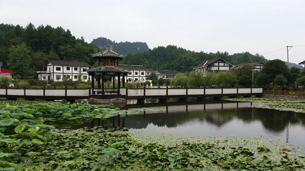 两路口村的黔北民居