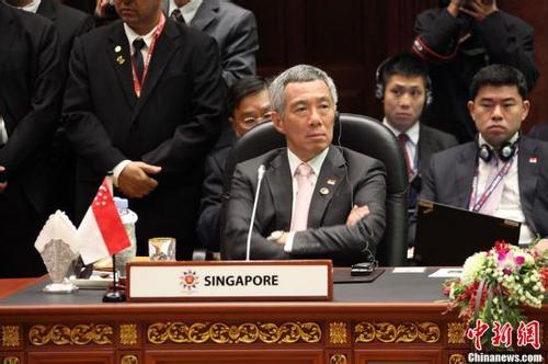 中國在全球移動支付領先  新加坡總理坦承需