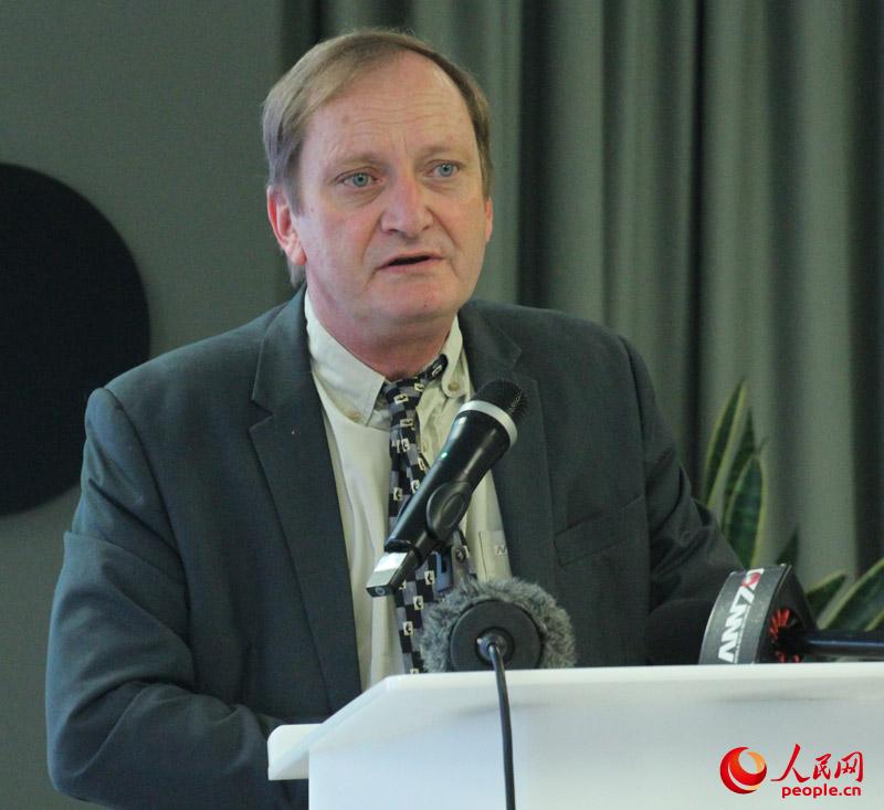 �Ϸ�ó����Ͷ��ó��˾��˾��Riaan-LE-Roux���ԡ���Ӱ����