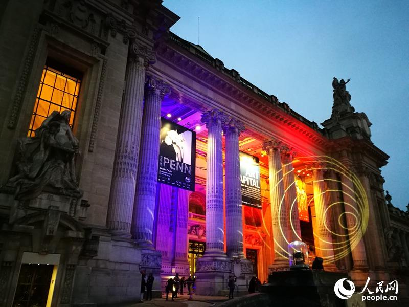 财富艺术沙龙举办地巴黎大皇宫外景。柳爽摄