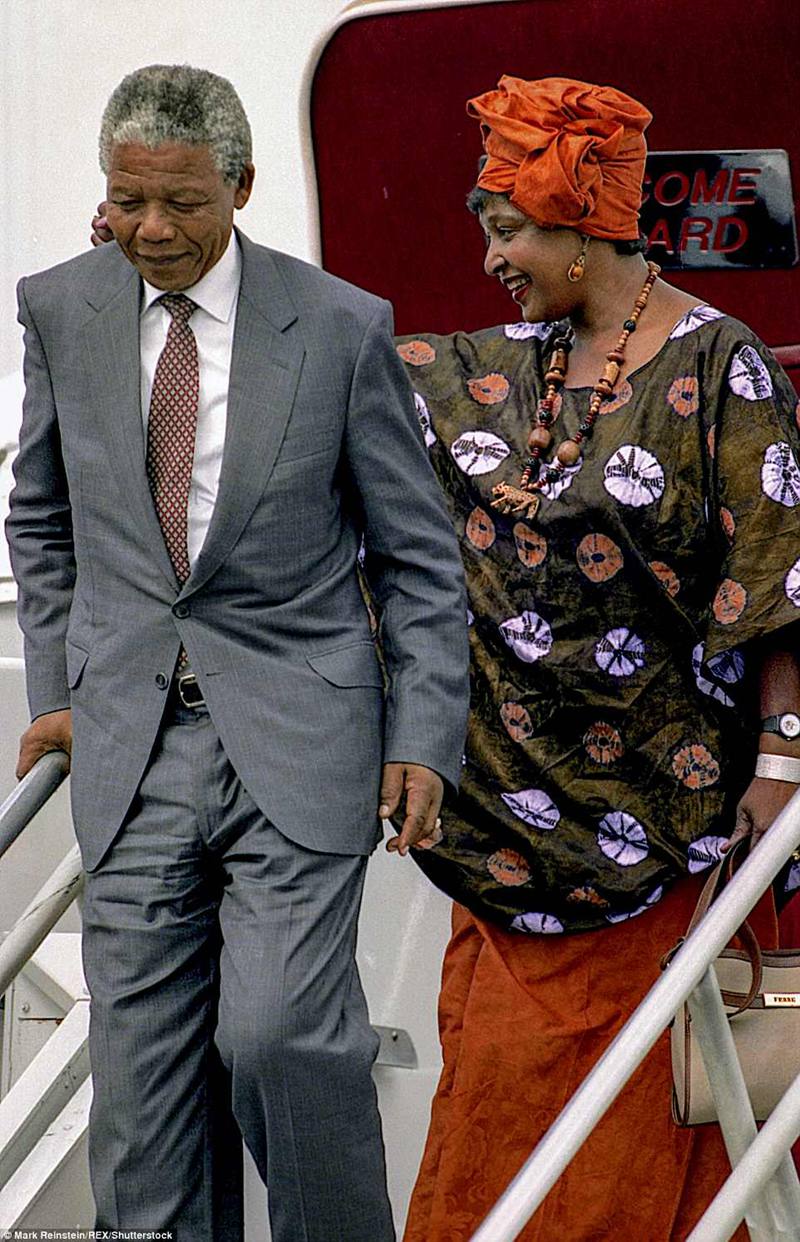 1990年6月，温妮与曼德拉抵达华盛顿。
