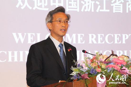 中国驻南非大使林松添致辞欢迎代表团来访。摄影王磊