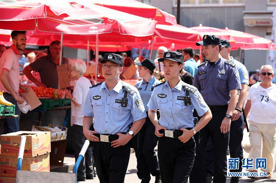 中国与克罗地亚警察在萨格勒布进行警务联合巡逻3