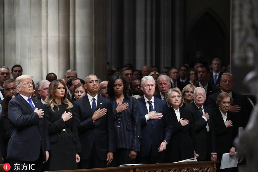 包括奥巴马、克林顿、小布什和卡特在内的美国所有在世前总统，以及现任总统特朗普均出席了葬礼。（图为东方IC版权作品 请勿转载）