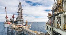 2014年11月3日，中国海洋石油有限公司宣布英国北海Golden Eagle区域开发项目投产。该项目主要设施包括一座生产平台、一座井口平台及两套水下生产系统，通过共15口生产井和6口注水井进行开发，按计划以世界一流的安全标准建设。