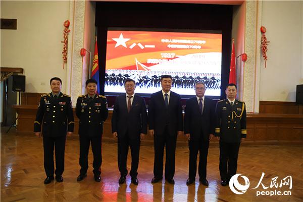 中国驻蒙古国大使馆建军92周年招待会现场。