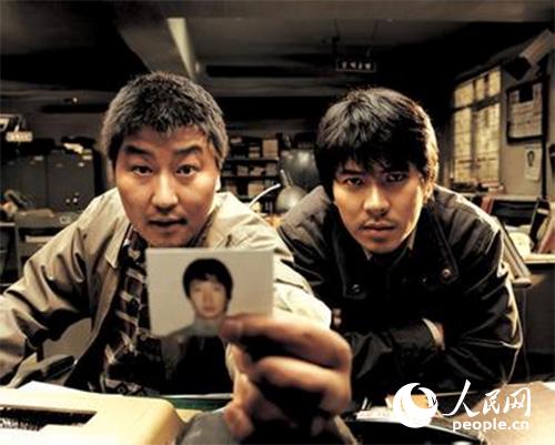 以该案为原型的韩国电影《杀人回忆》。