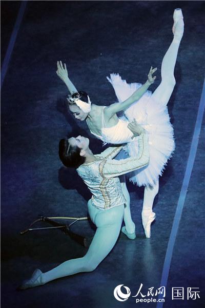 上海芭蕾舞团携经典版《天鹅湖》登台“世界舞蹈艺术试金石”林肯中心