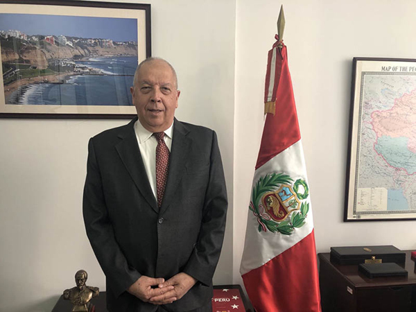 秘鲁驻华大使路易斯·克萨达。（由受访者供图）