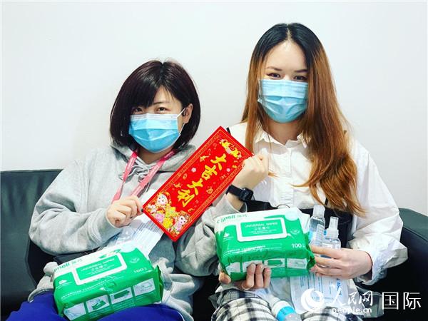  Students from Goldsmith University received Spring Festival bags. Photograph provided by respondents