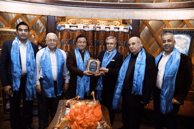 �����⽻�Ļ��������Ļ᳤���������������򰬹�ɣ������������ʹ�䷢Ƹ�顣�����⽻����ͼ