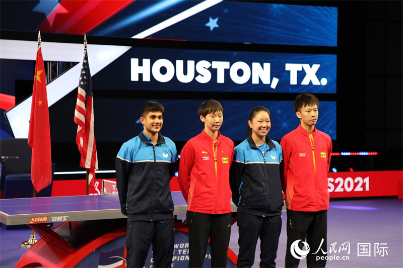 中美乒乓球混双选手在休斯顿进行联合训练
