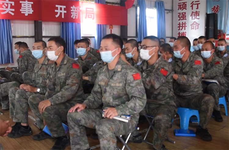 ���ɰ�Ħ�١��й���25�����չ�����ά�͹����ֶӹ�ͼ