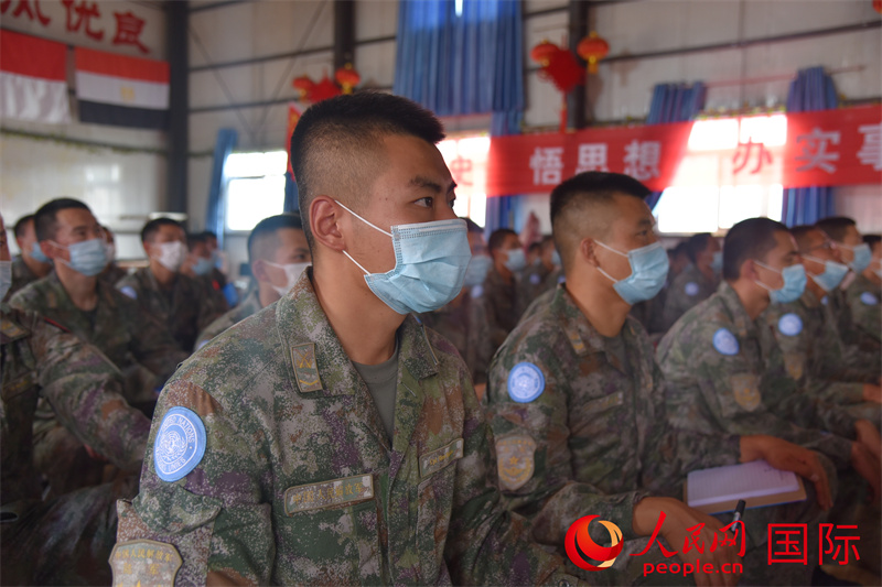 ��֯ר�⽲��  �й���25�����չ�����ά�͹����ֶӹ�ͼ