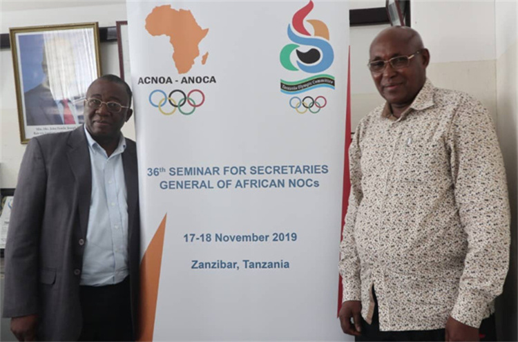 坦桑尼亚奥委会主席、奥运会银牌获得者菲尔伯特・巴依（右）。图片来源：坦桑尼亚奥委会官方Instagram账号