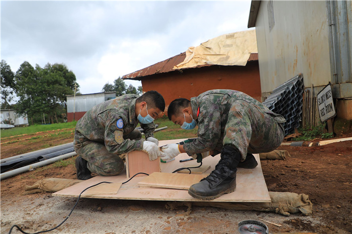 米尼布维施工点执行营区扩建任务。中国第25批赴刚果(金)维和工兵分队供图