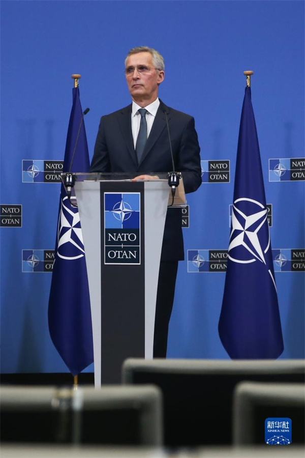 ��Լ��ʾ������ǲ���ӽ����ڿ�����2��