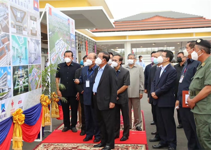 柬埔寨首相洪森在启用仪式现场。中国驻柬埔寨使馆供图