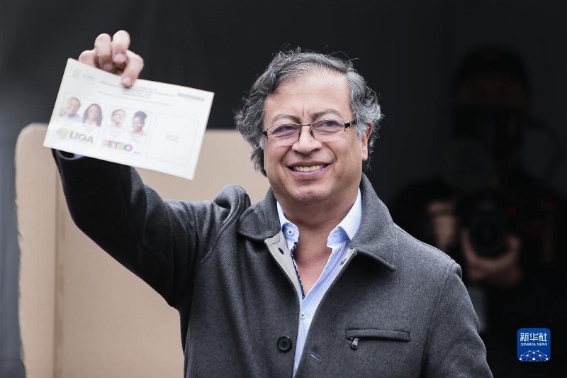 古斯塔沃·佩特羅在哥倫比亞總統選舉中獲勝