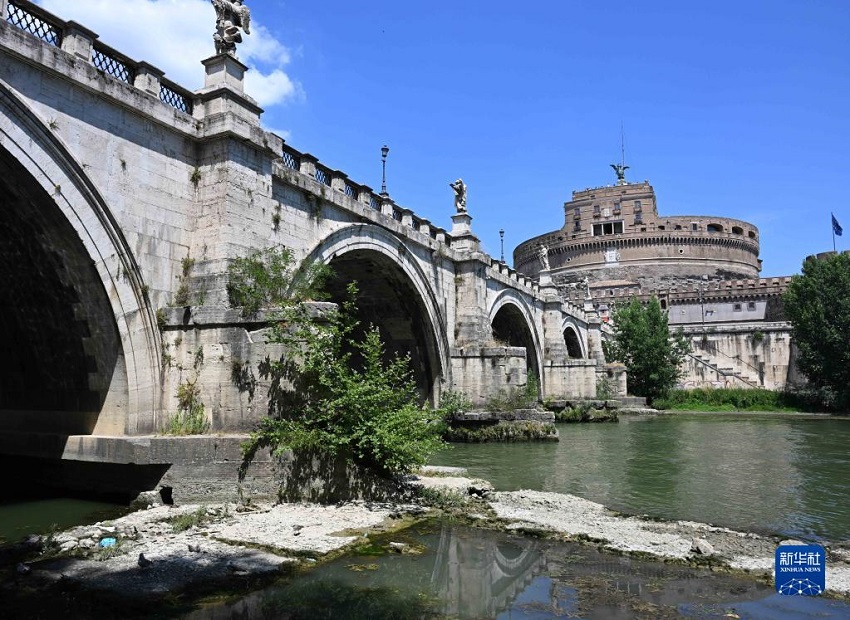 意大利：台伯河水位降低