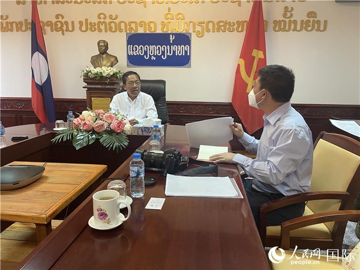 老挝南塔省省委书记兼省长坎莱接受人民网记者专访。人民网记者 孙广勇摄
